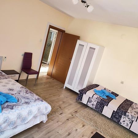 ספרבה בניה Apartment Daiv מראה חיצוני תמונה