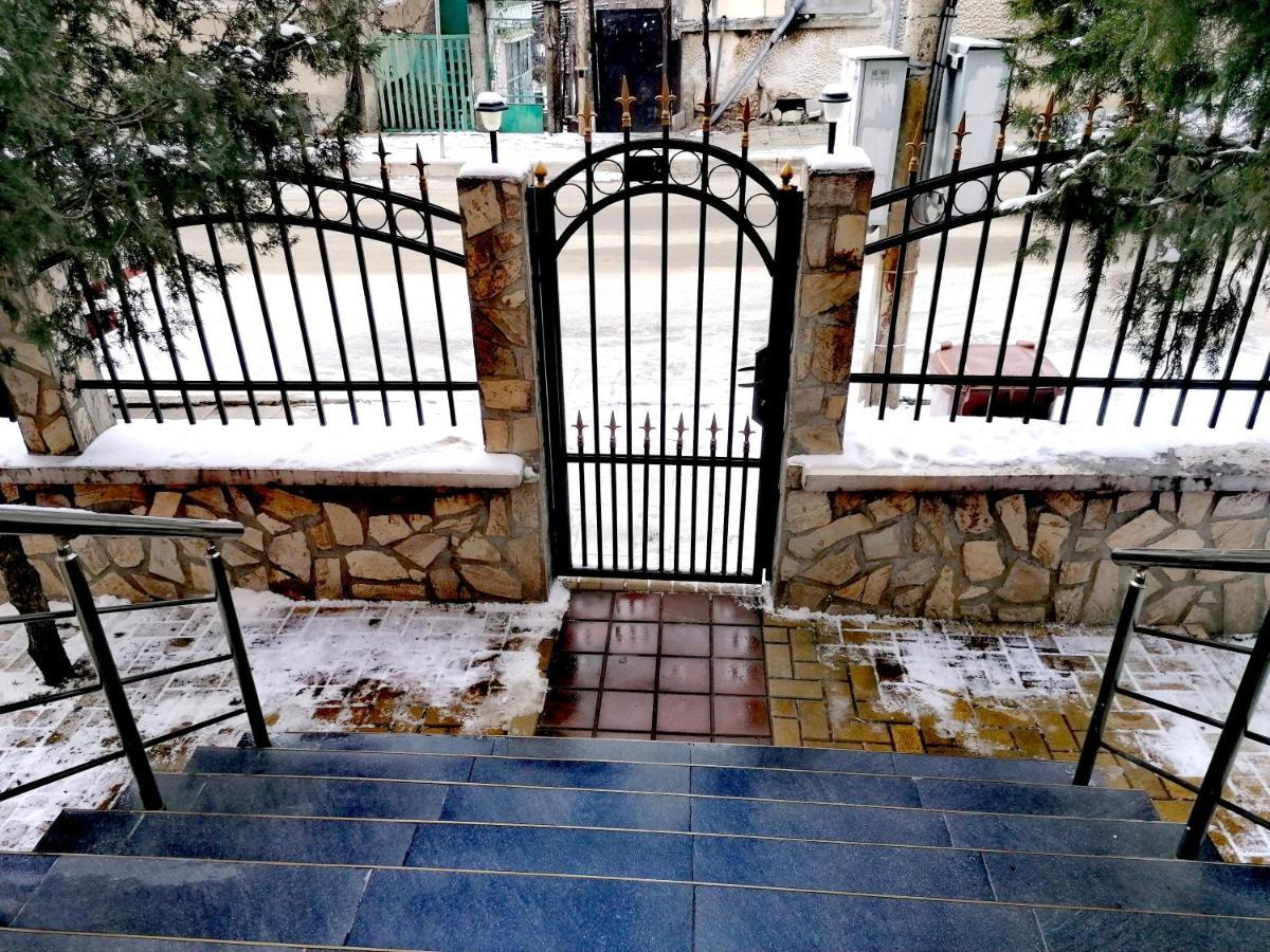 ספרבה בניה Apartment Daiv מראה חיצוני תמונה