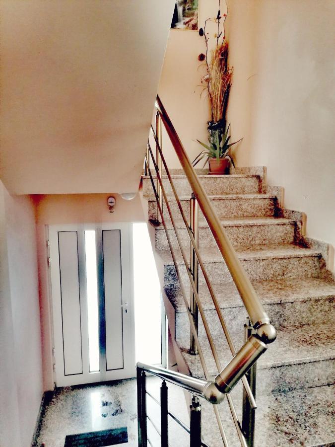ספרבה בניה Apartment Daiv מראה חיצוני תמונה