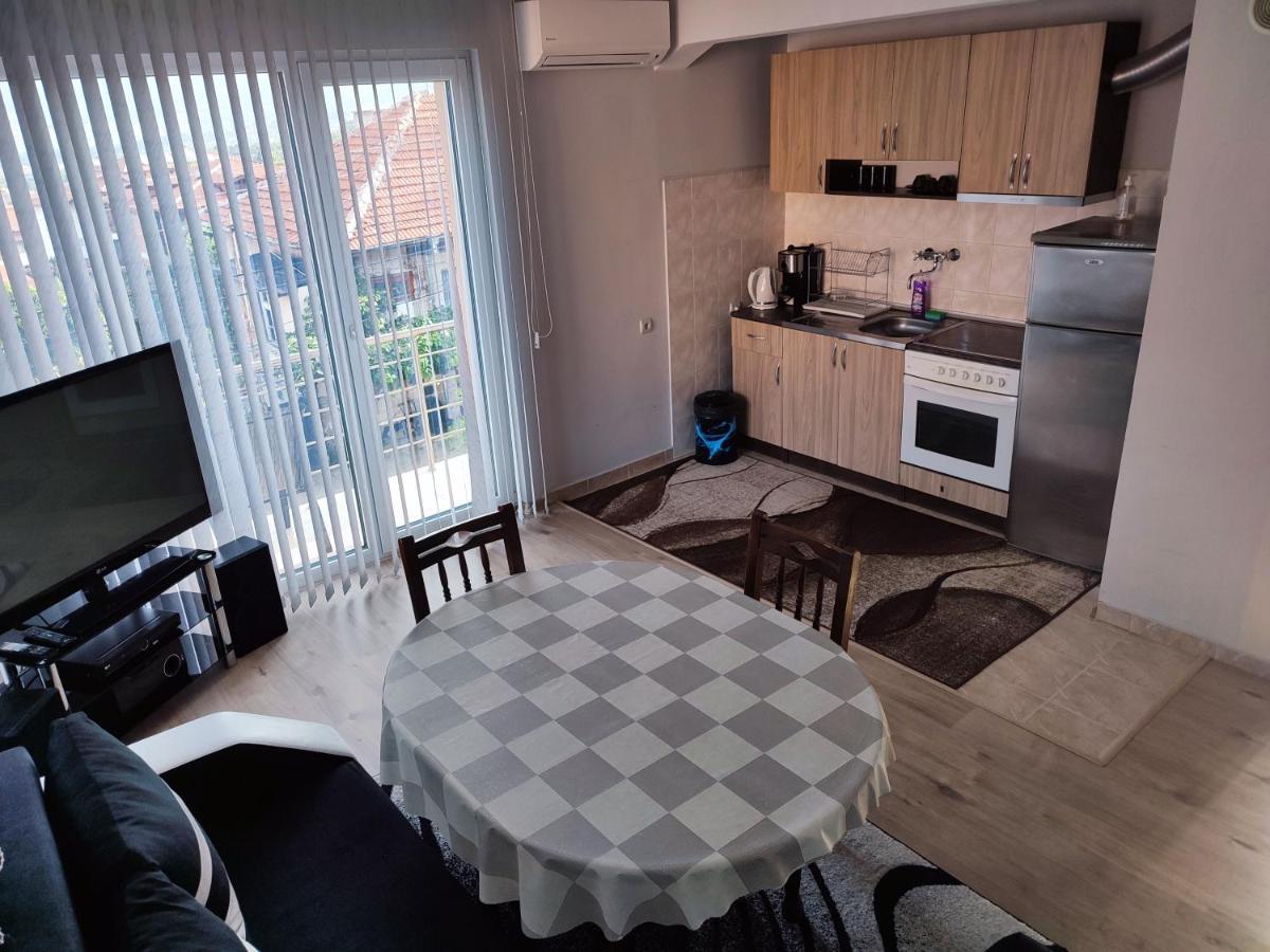 ספרבה בניה Apartment Daiv מראה חיצוני תמונה